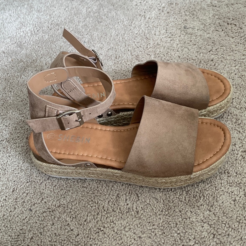 Sandles!!